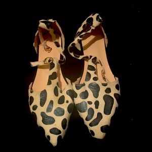 Leopard Flat Loafers Shoes size 6